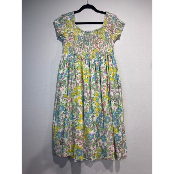 Blakely Dresses & Skirts - NWOT Blakely Floral Dress Smocked Top Lined Pockets 1x/2x